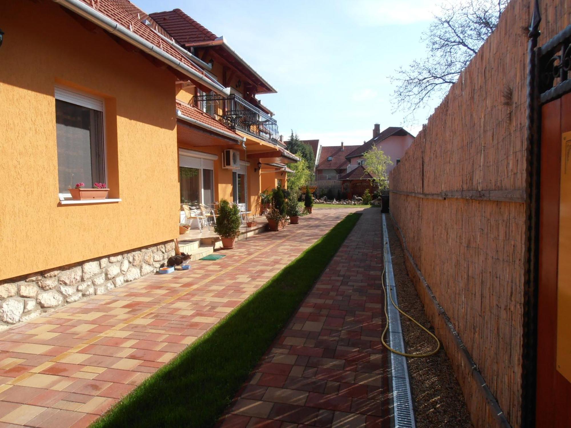 Gal Apartmanhaz Harkany Exterior photo