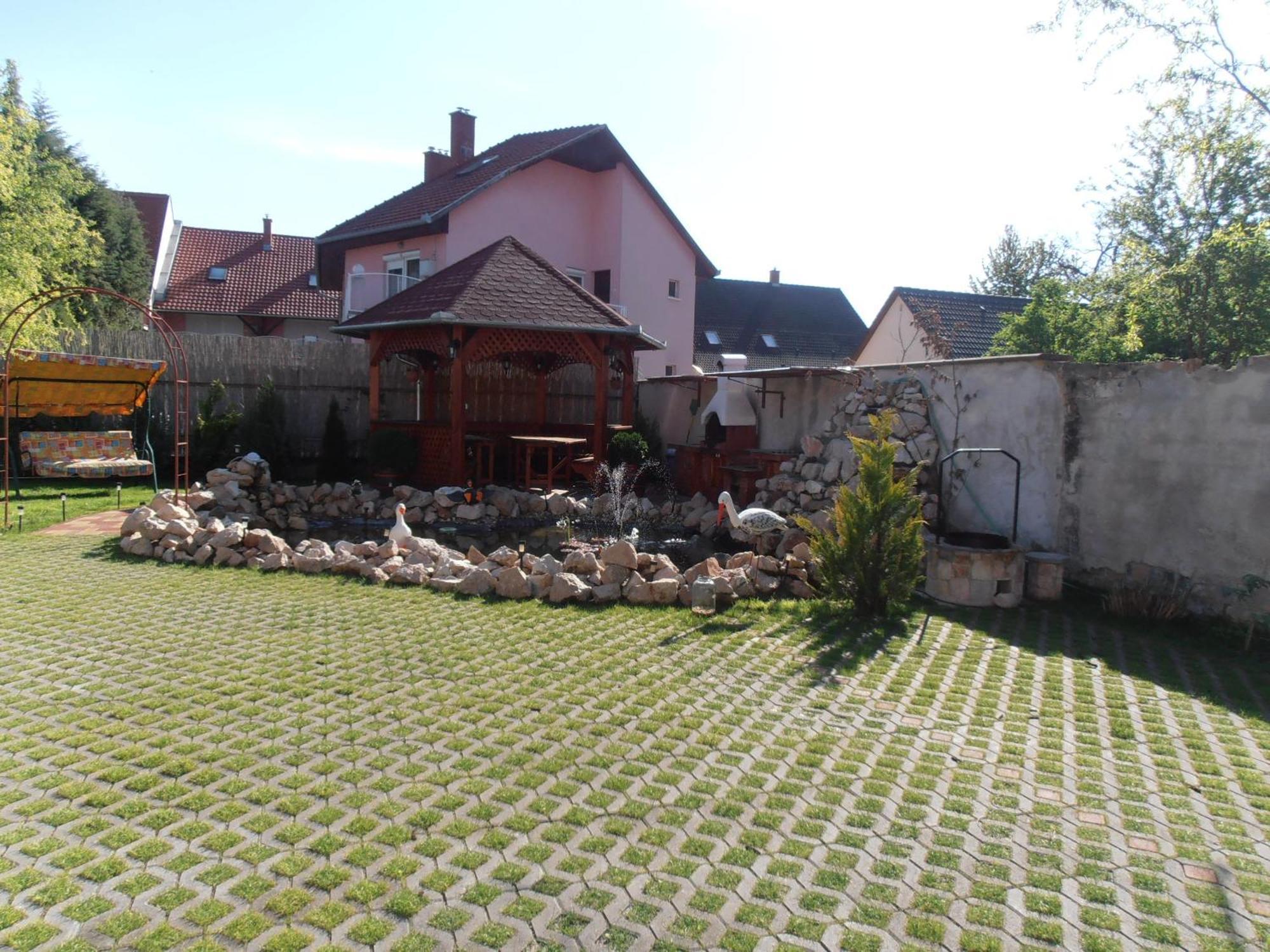 Gal Apartmanhaz Harkany Exterior photo