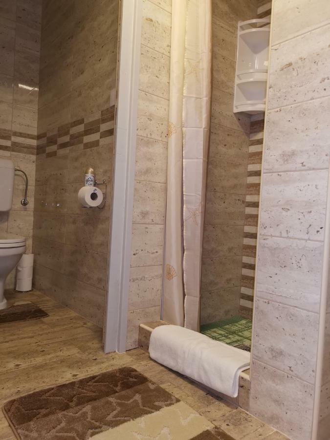 Gal Apartmanhaz Harkany Exterior photo