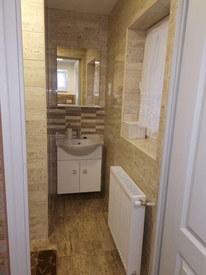 Gal Apartmanhaz Harkany Exterior photo